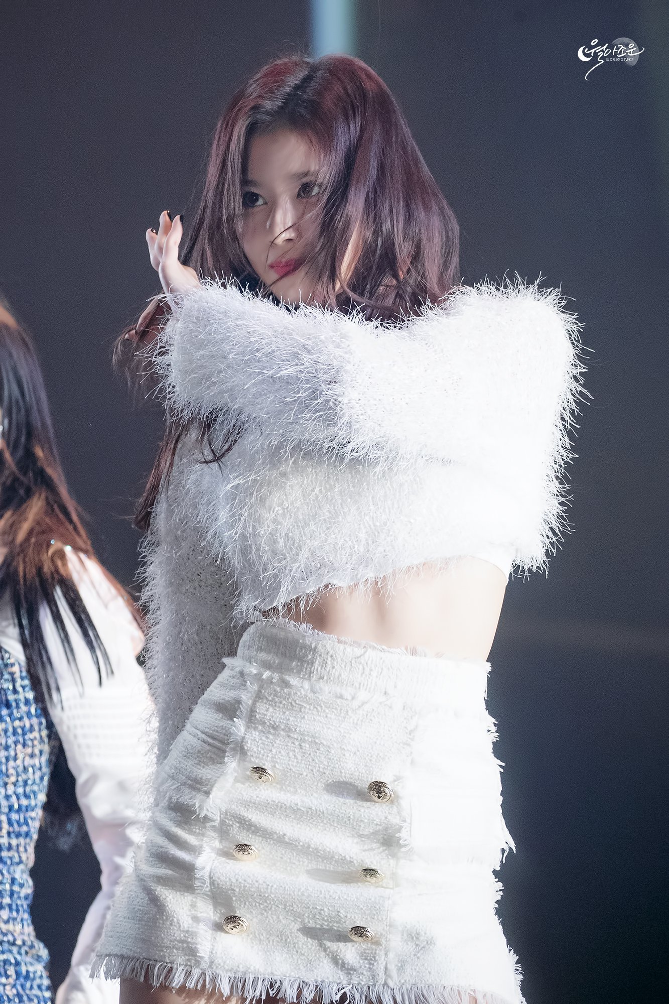 오늘이 생일인 트와이스 사나.jpgif | 인스티즈