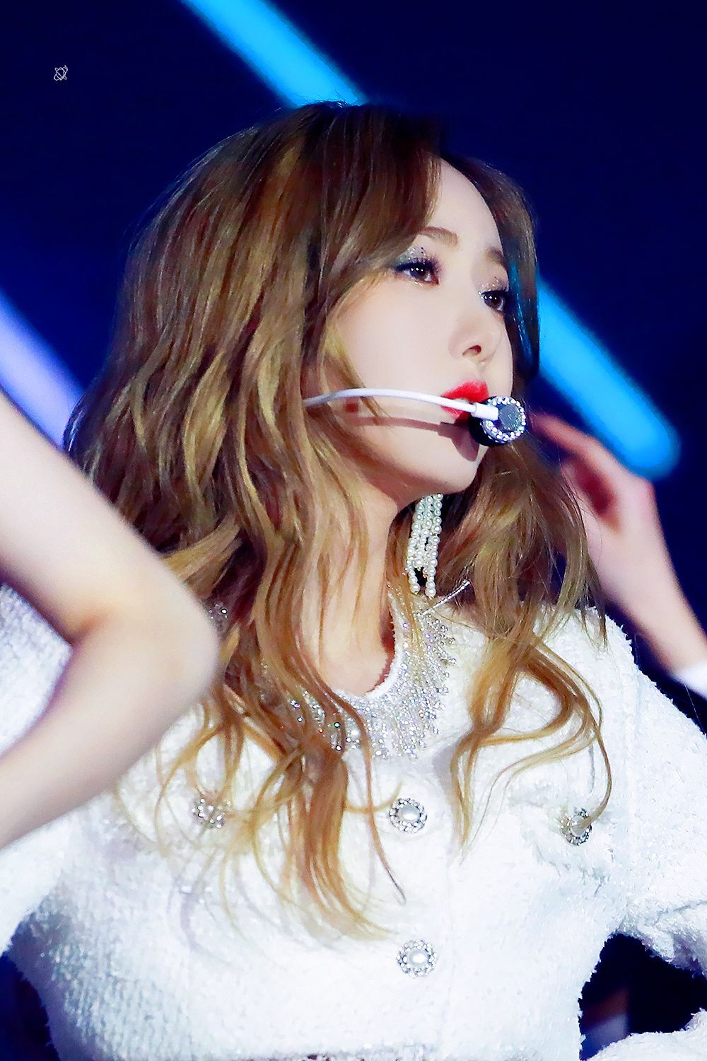 은근히 세계에서 제일 미인인 듯한 여자친구 신비.jpgif | 인스티즈