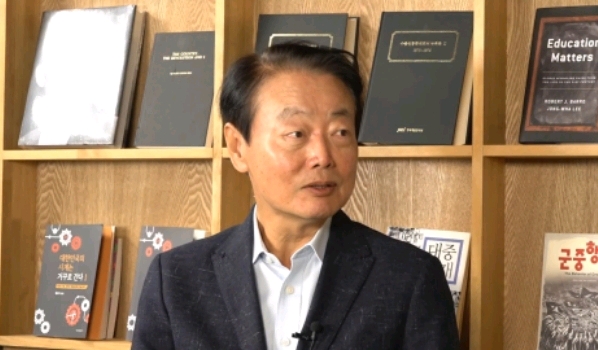 보수정치 15년하면(?) 인상이 이렇게 달라지네요.jpg (한선교) | 인스티즈