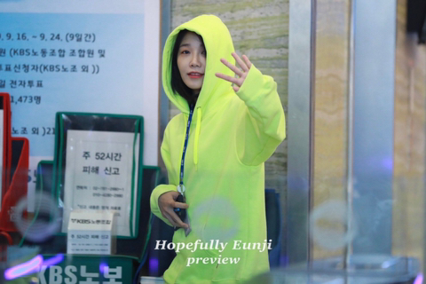 에이핑크 정은지 후드.jpg | 인스티즈