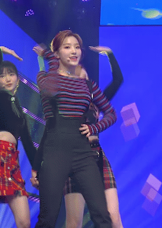 데뷔 300일 기념 프로미스나인 이새롬 | 인스티즈