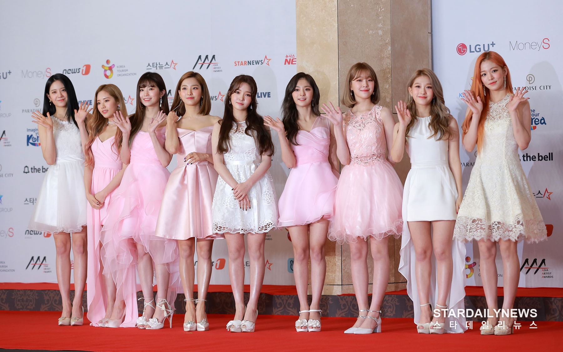 2018AAA 레드카펫 프로미스나인.GIF | 인스티즈