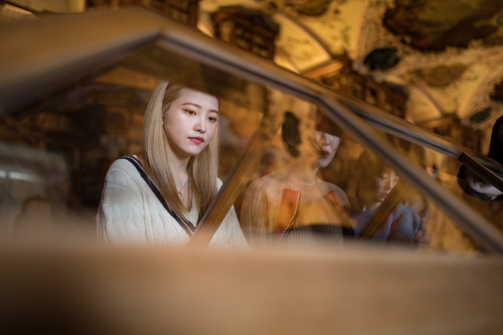 스위스 언론에서 올려준 레드벨벳.jpg | 인스티즈