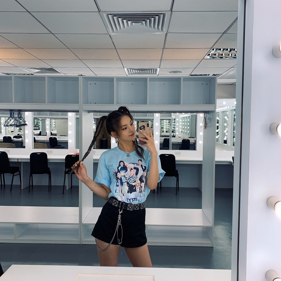 오늘자 ITZY 인스타그램.jpg | 인스티즈