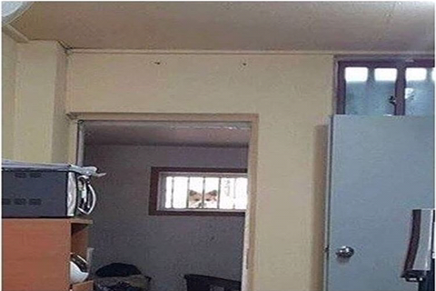 반지하에 사는데 수상한 녀석이 쳐다본다.jpg | 인스티즈