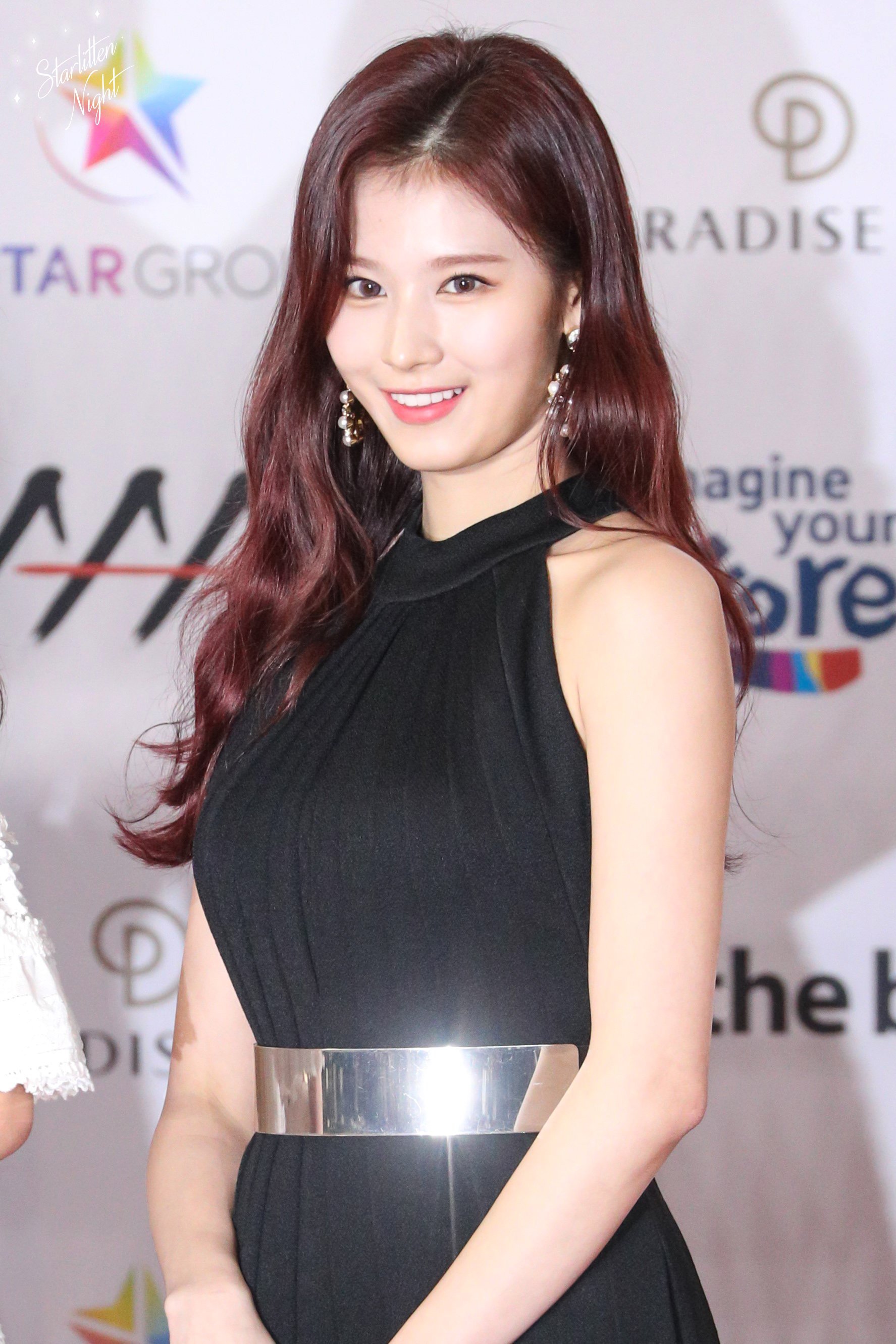 오늘이 생일인 트와이스 사나.jpgif | 인스티즈