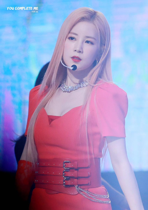 에이핑크 초롱이의 상반된 분위기.jpg | 인스티즈