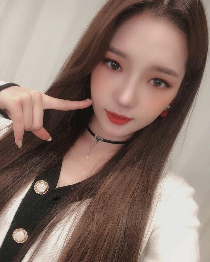 은근히 이쁜거 같은 노지선.jpg | 인스티즈