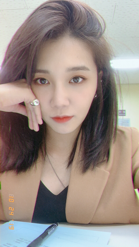 [에이핑크] 순딩이 같아 보이는 정은지와 차가워 보이는 정은지.jpgif | 인스티즈