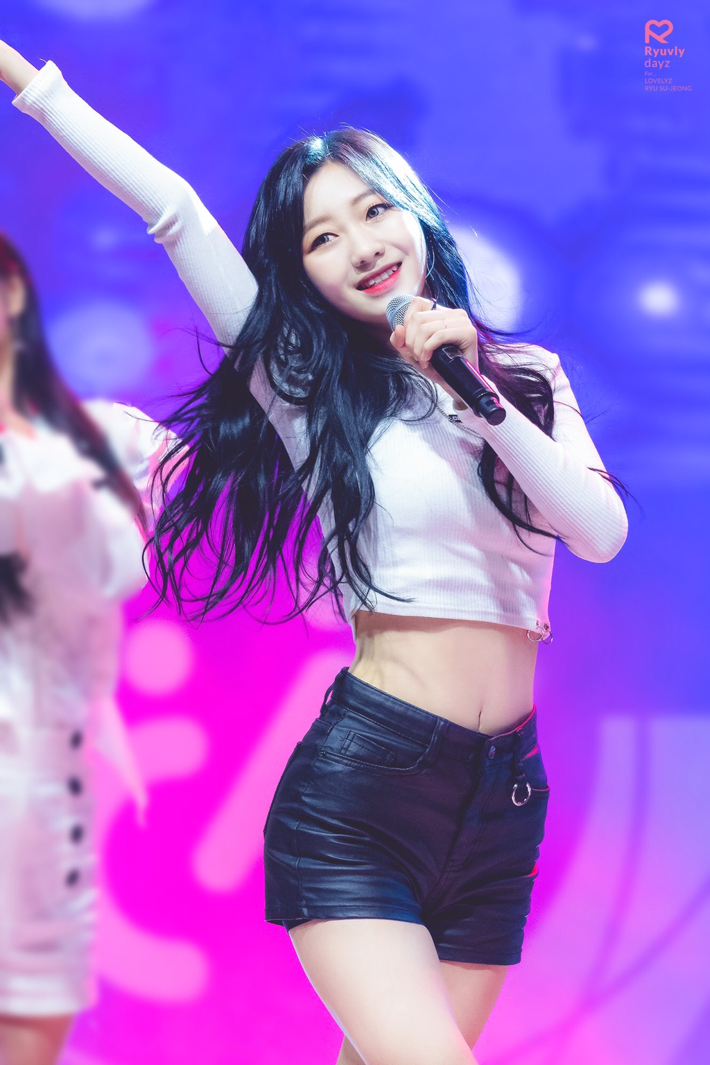 [러블리즈] 너무나도 고된 월요일을 보내고 있어서 수정이 | 인스티즈