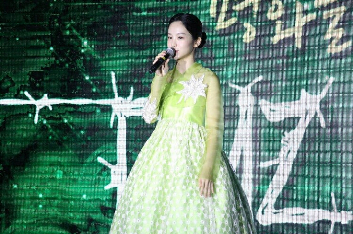 새삼 이쁘고 귀여운 송소희 | 인스티즈