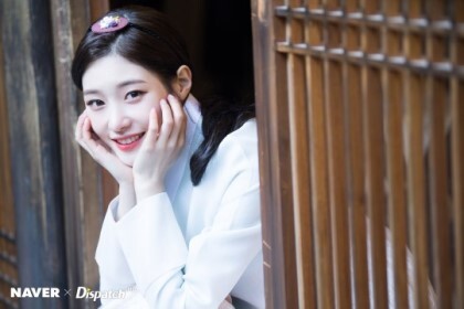 2020년 새해 기념 한복입은 정채연 .jpgif | 인스티즈