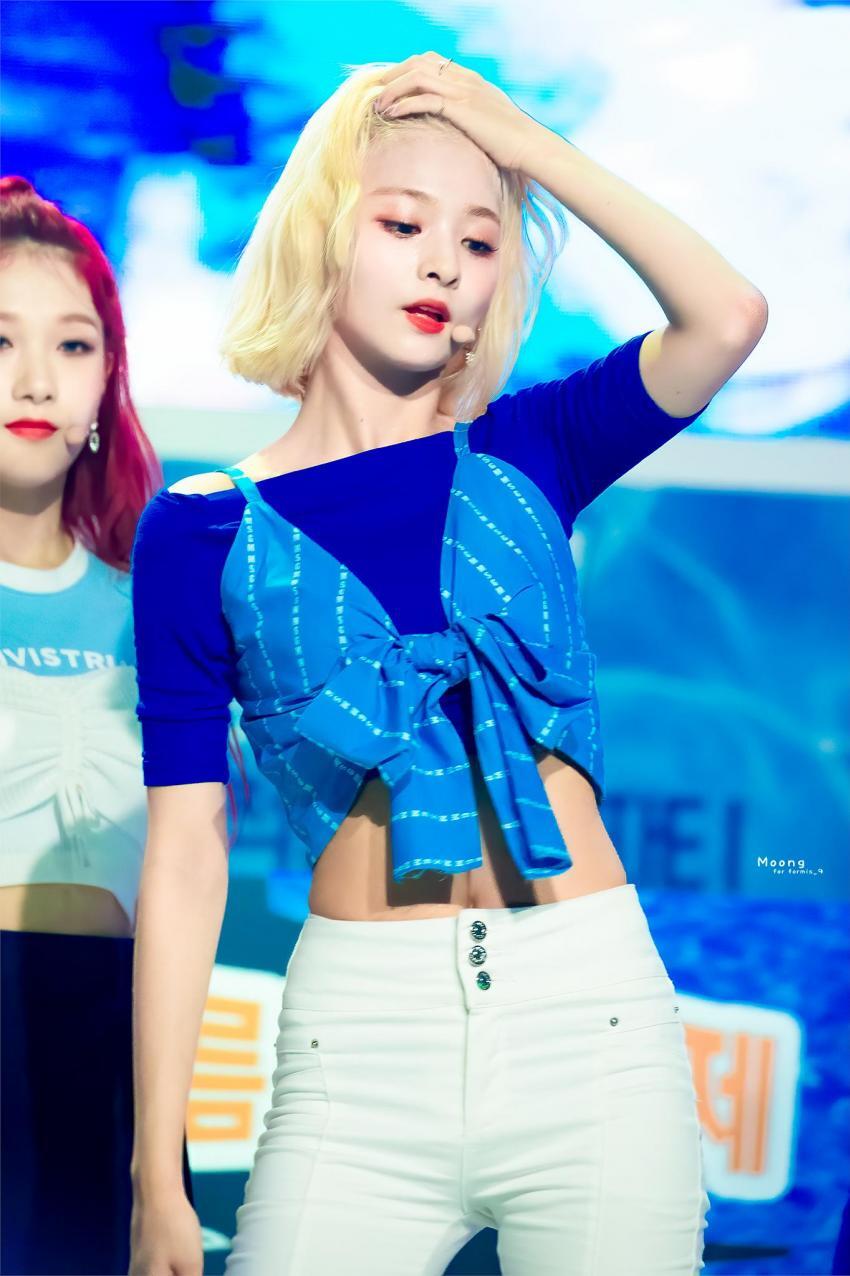 떠오르는 섹시 아이돌 이나경 | 인스티즈