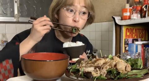 일본에서 소소하게 인기 많은 먹방유튜버 | 인스티즈