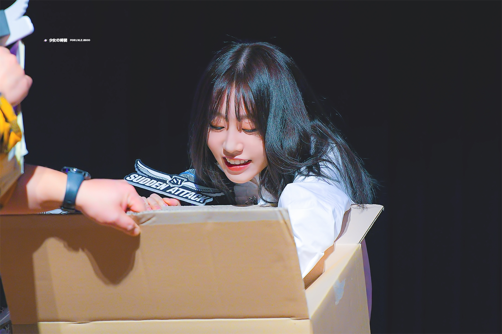 [러블리즈] 생일날엔 무료나눔이라서 지수 | 인스티즈