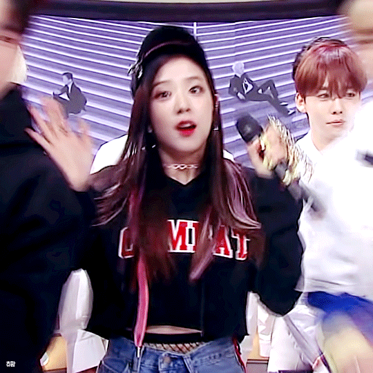 블랙핑크 지수 .gif | 인스티즈