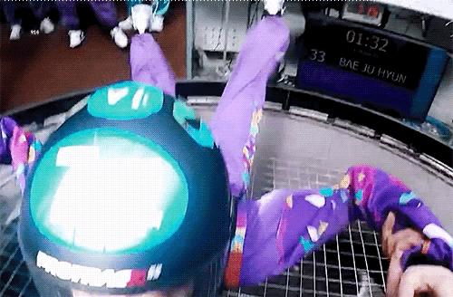 헬멧 쓴 레드벨벳 아이린.gif | 인스티즈