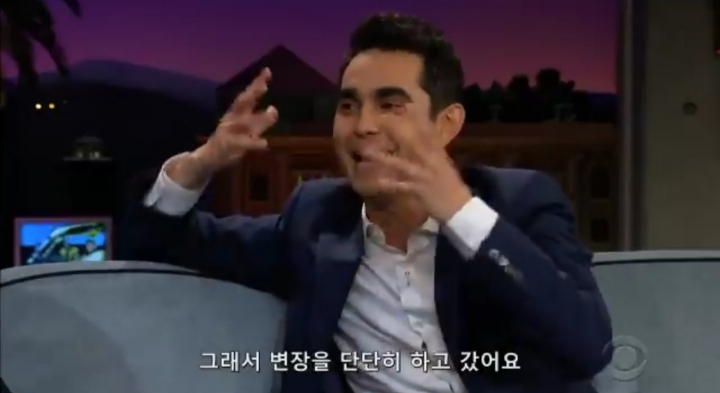 오늘자 미국 토크쇼에서 방탄소년단 팬이라는 맥스 밍겔라 | 인스티즈