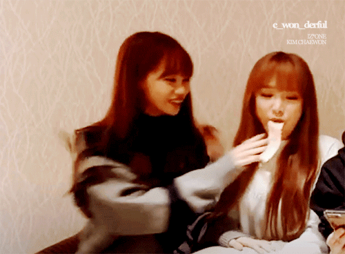 아이즈원) 예나X쌈무 (feat. 질투하는 조구리) | 인스티즈