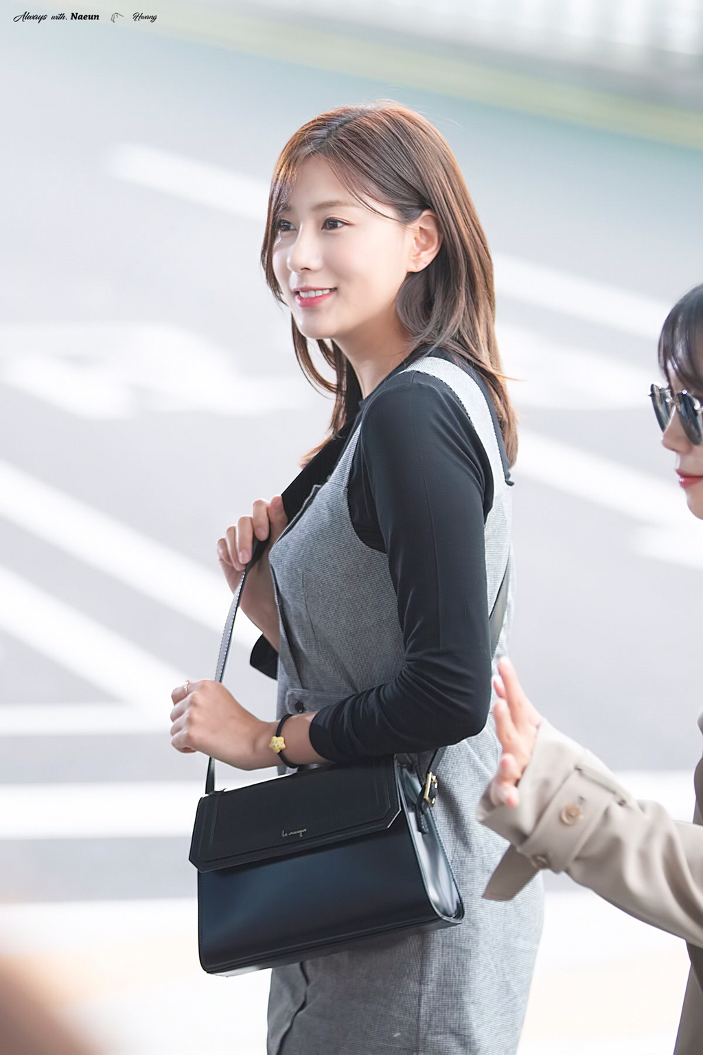 [에이핑크] 넷플릭스 멤버십 해지하고와서 하영이 | 인스티즈