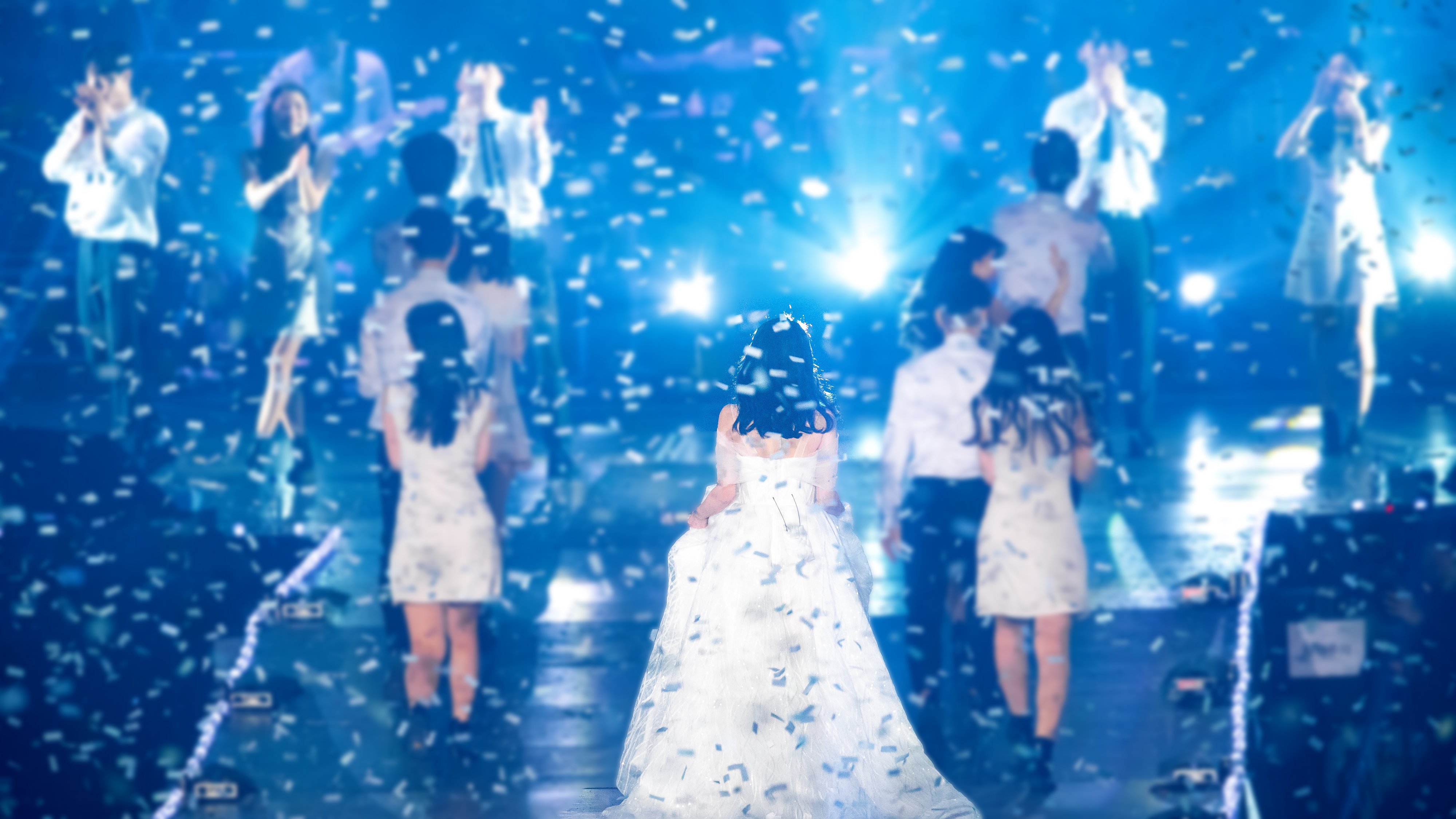 아이유 10주년 콘서트 in 서울.jpg | 인스티즈