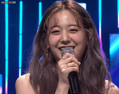 엠카운트다운 스폐셜MC 프로미스나인 장규리.GIF | 인스티즈