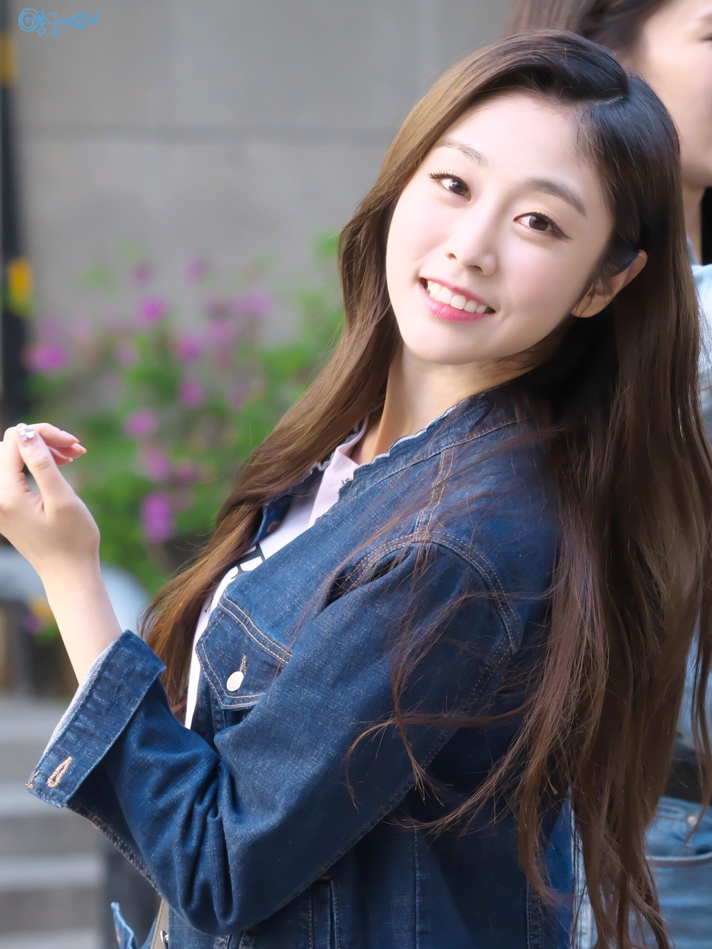 [러블리즈] 앨범이 도착해서 지수 | 인스티즈