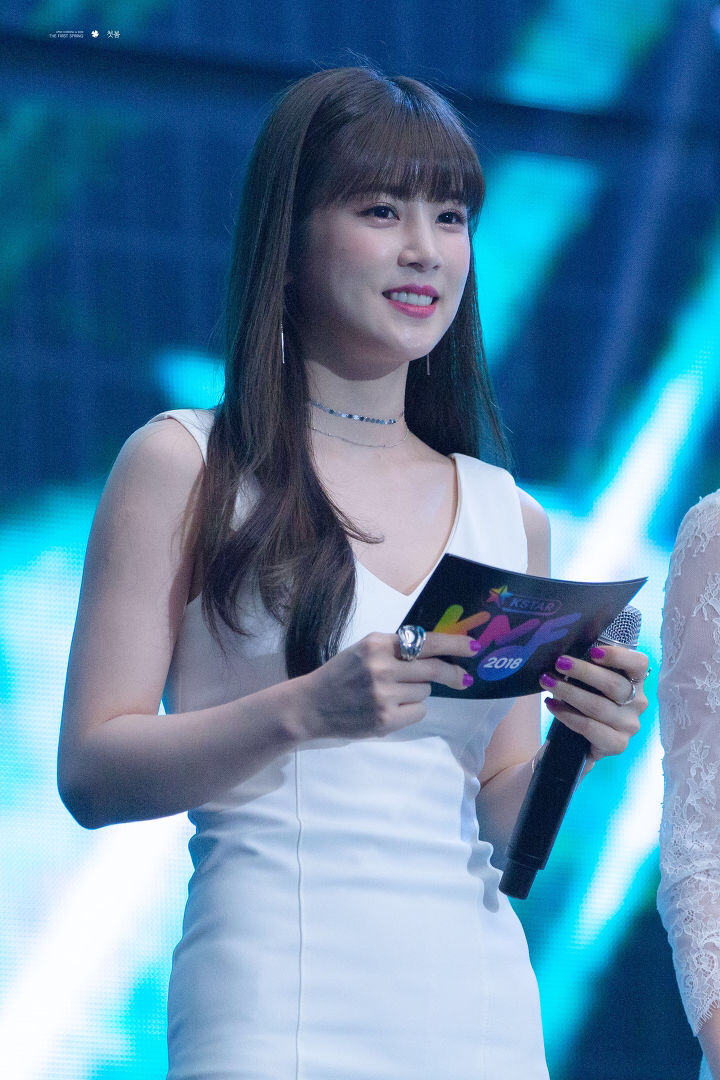 [에이핑크] 여유로운 생일을 보내고 있어서 박초롱 | 인스티즈