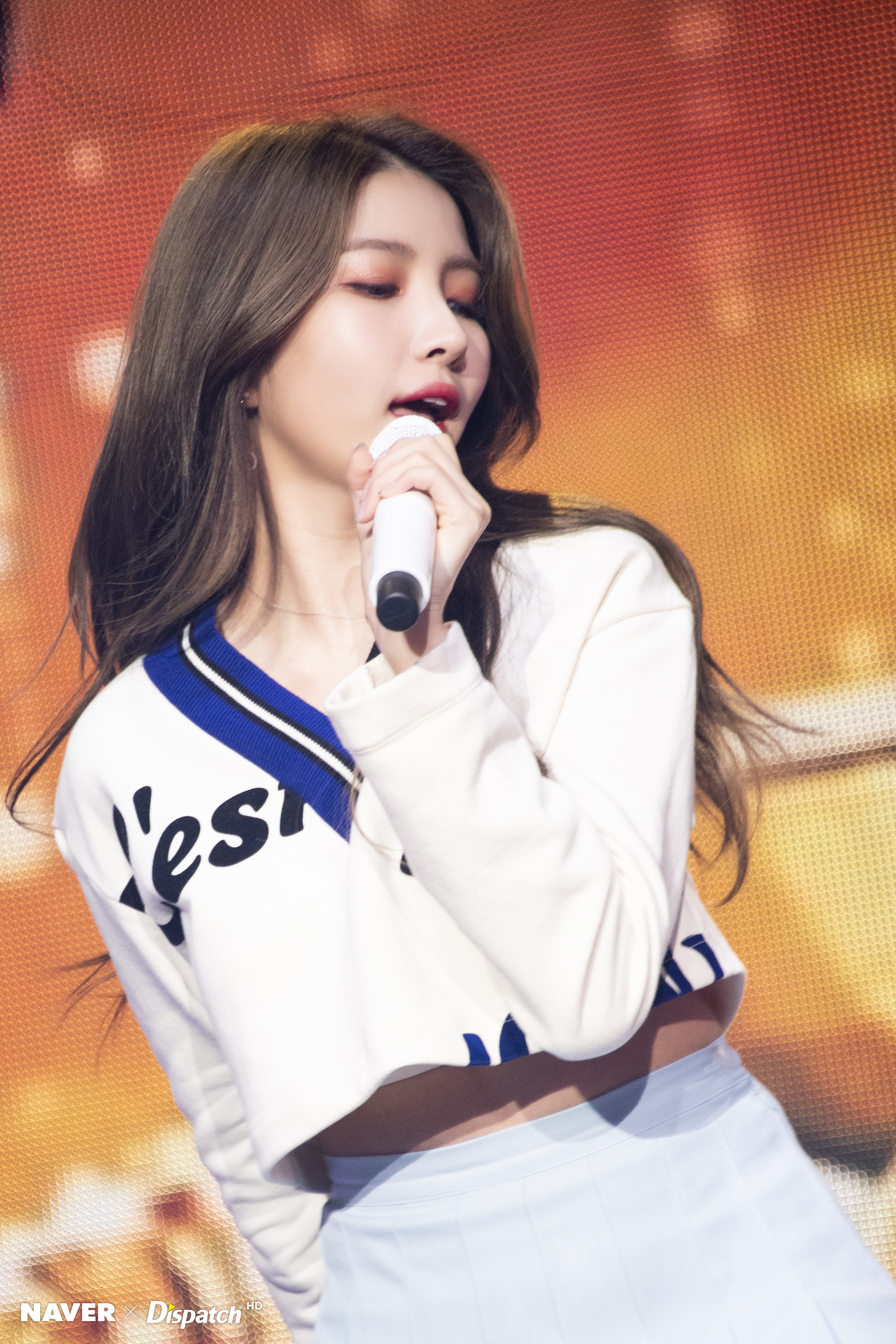 팬미팅에서 다들 은근히 미인이었던 여자친구.dispatch | 인스티즈