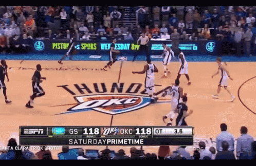 "CURRY, WAY DOWNTOWN... BANG! BANG! OH WHAT A SHOT FROM CURRY!!" | 인스티즈