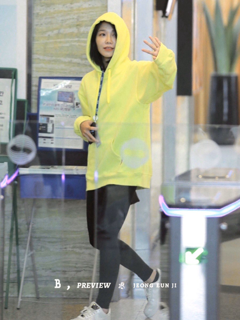 에이핑크 정은지 후드.jpg | 인스티즈