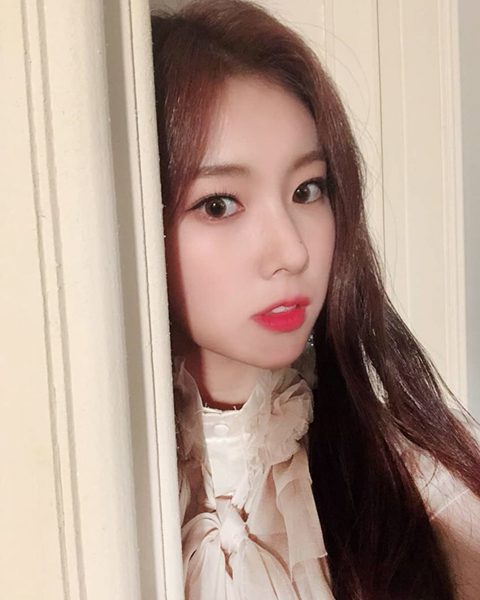 아이즈원) 팬들 기만하는 광배형 혜원day | 인스티즈