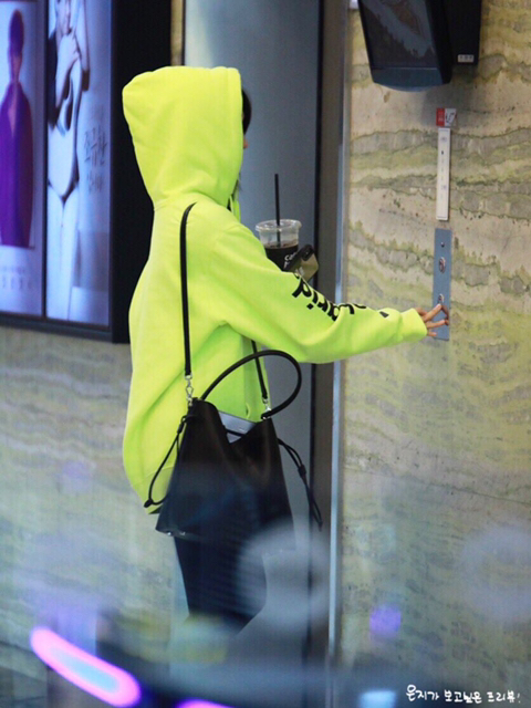 에이핑크 정은지 후드.jpg | 인스티즈