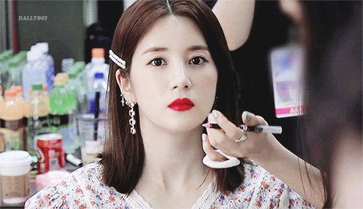 [에이핑크] 집에오니 어머니께서 치킨이 드시고프시다하셔서 박초롱 | 인스티즈