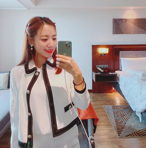 아이폰 11pro쓰는 에이핑크 남주.jpg | 인스티즈