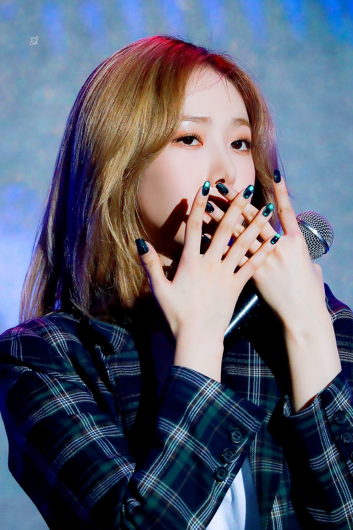 은근히 세계에서 제일 미인인 듯한 여자친구 신비.jpgif | 인스티즈