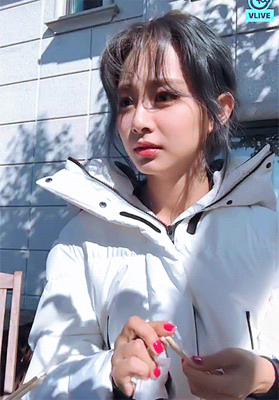 오늘자 트와이스 쯔위 미모 근황 | 인스티즈