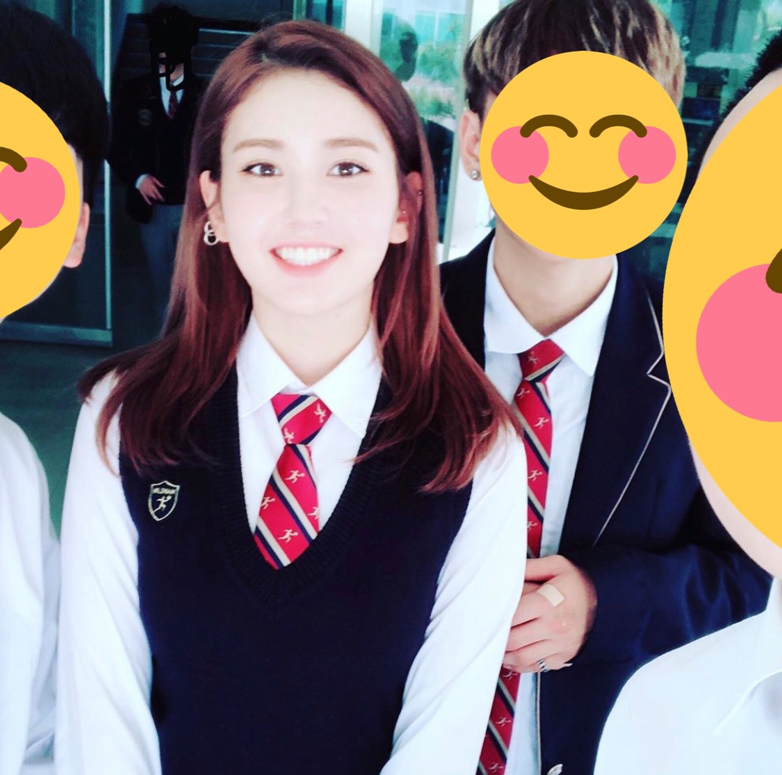 어제 졸업사진 찍으러간 고3 전소미 | 인스티즈