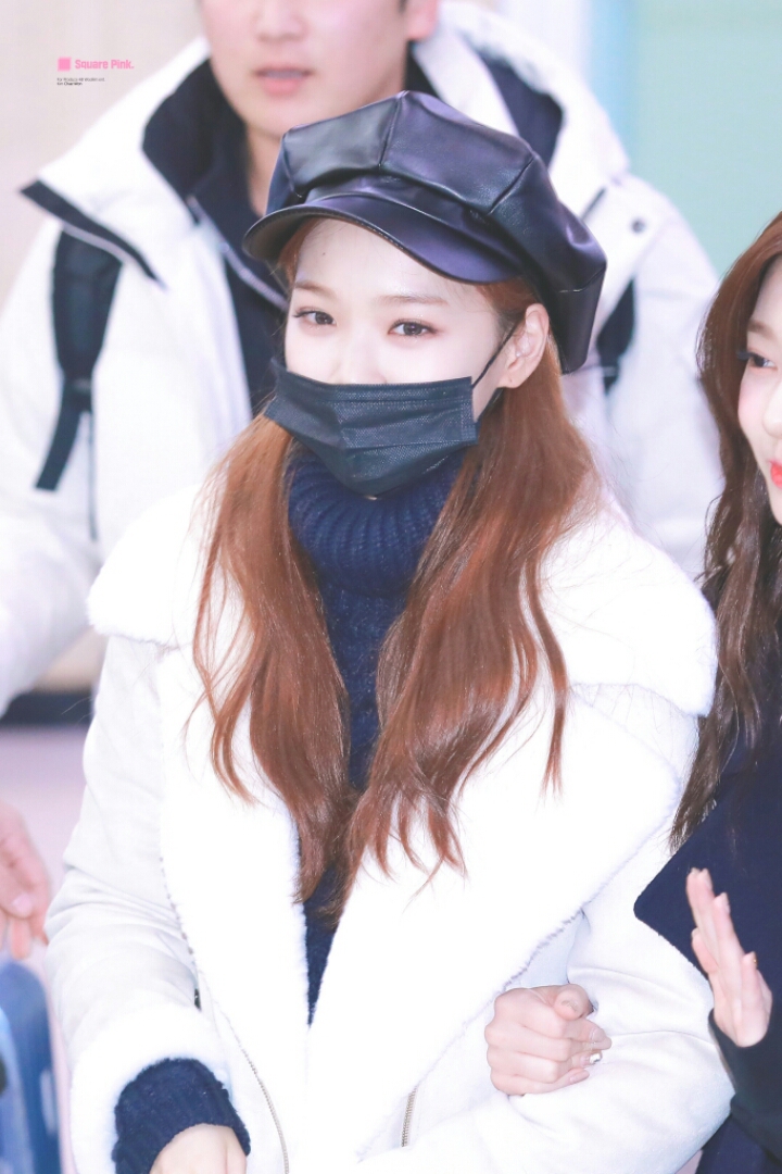 어제 아이즈원 김채원,김민주 | 인스티즈