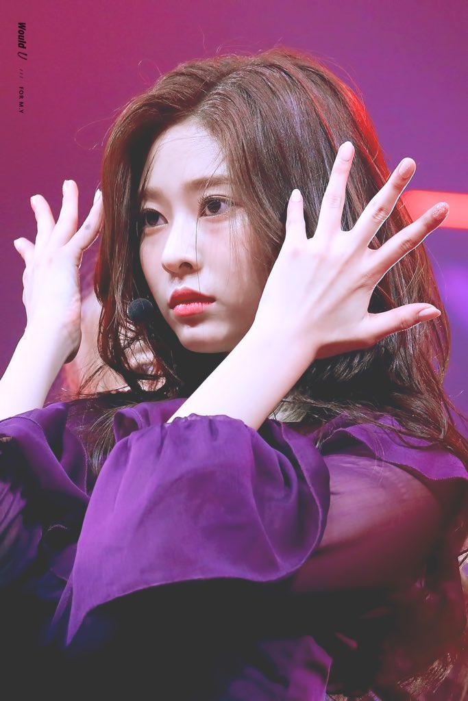 아이즈원의 밍구리 김민주.jpgif | 인스티즈