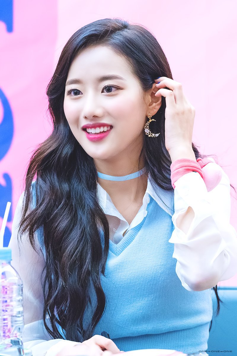 화관쓴 에이프릴 나은이.jpg | 인스티즈