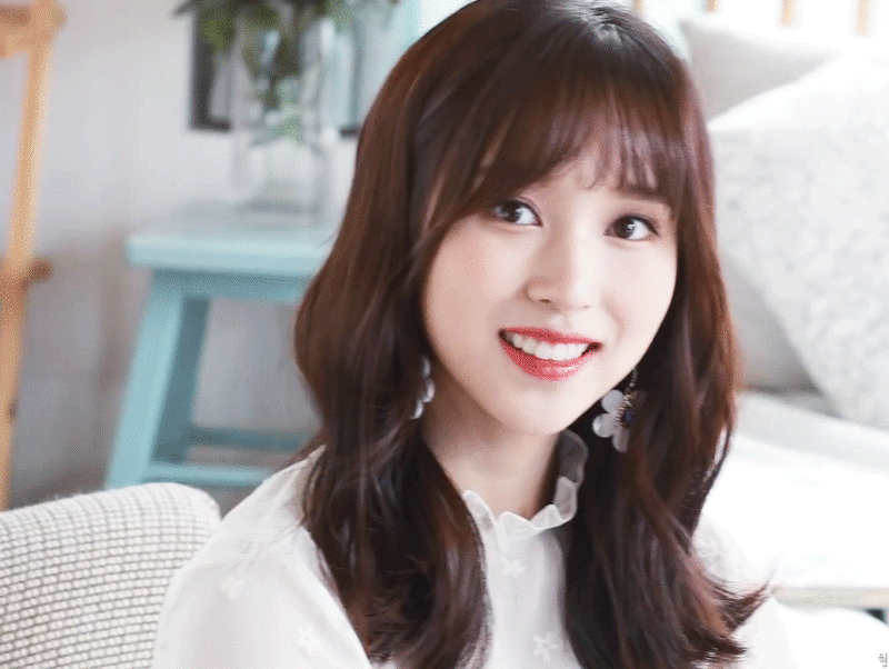 락꾸미님 여자친구가 락꾸미님 지긋이 사랑스럽게 볼 때 | 인스티즈