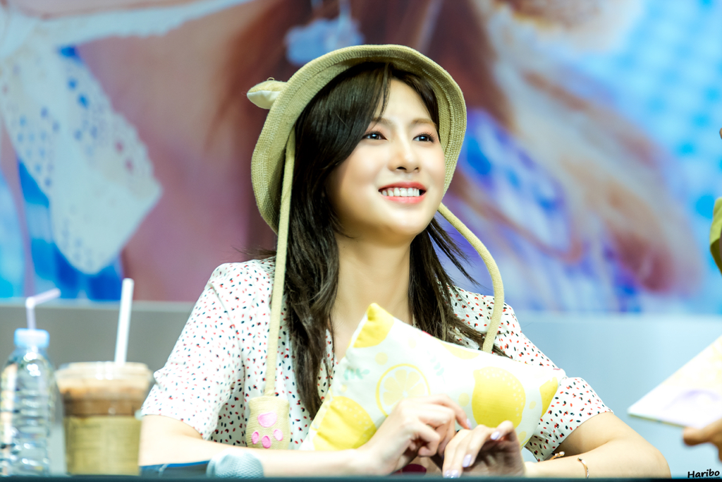 [에이핑크] 자몽 에이드 마셔서 하영이 | 인스티즈