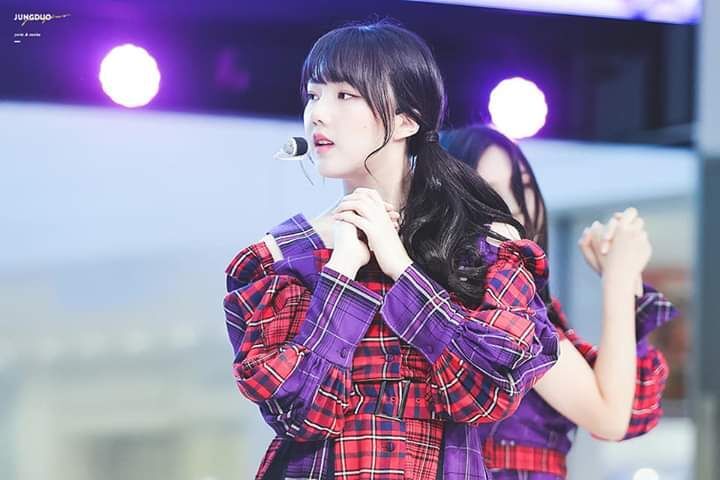 은근히 미인인 듯한 여자친구 예린이.jpgif | 인스티즈