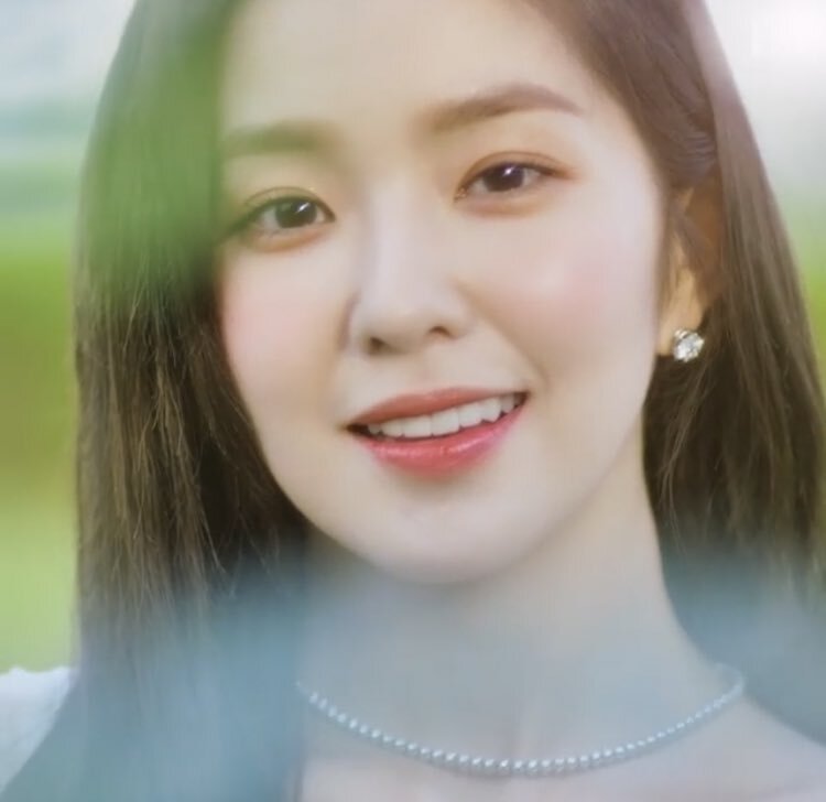 레드벨벳 아이린 다미아니 새광고 속 얼굴 어택 | 인스티즈