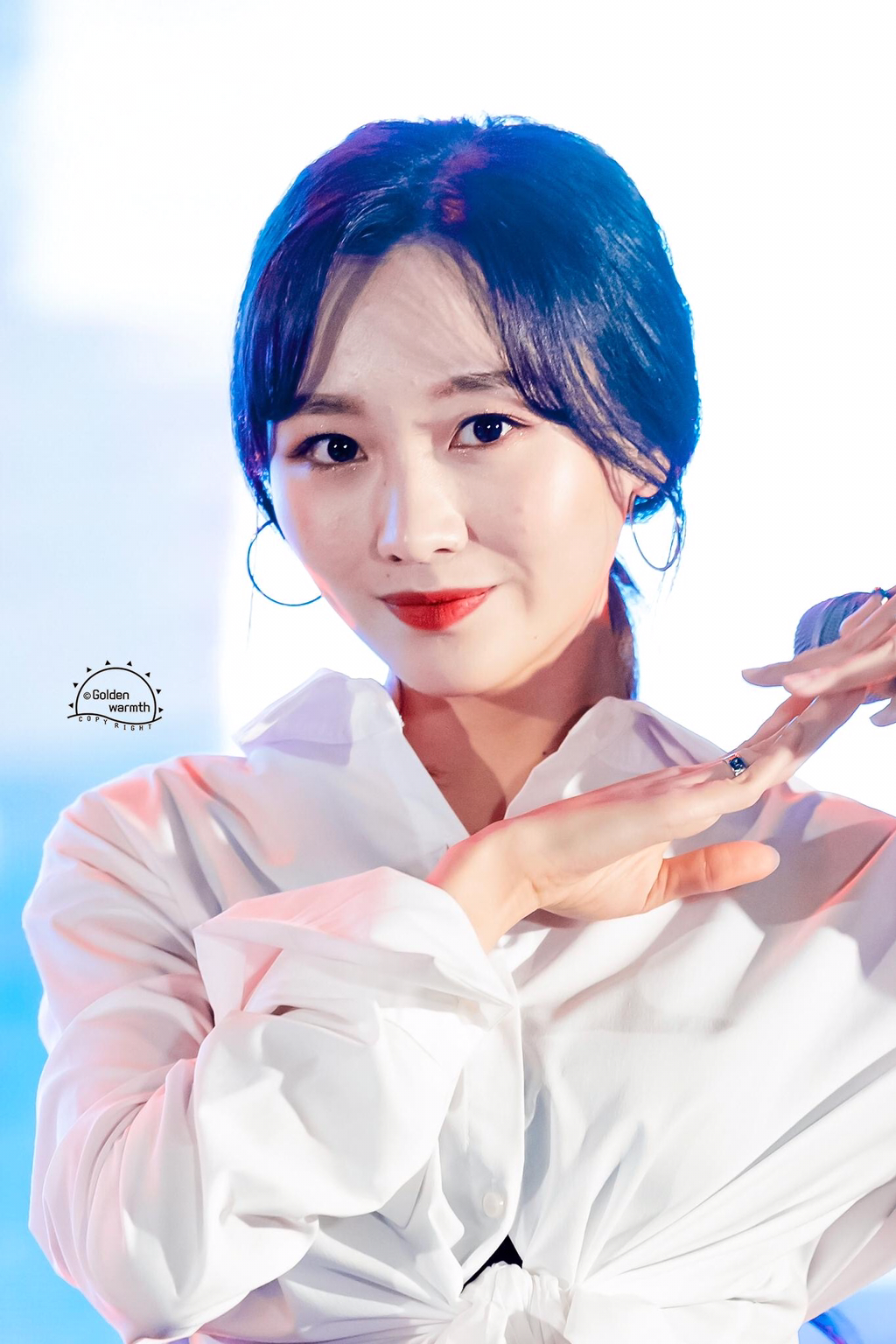 [러블리즈] 독일사는 친구에게 선물을 받아서 수정이 | 인스티즈