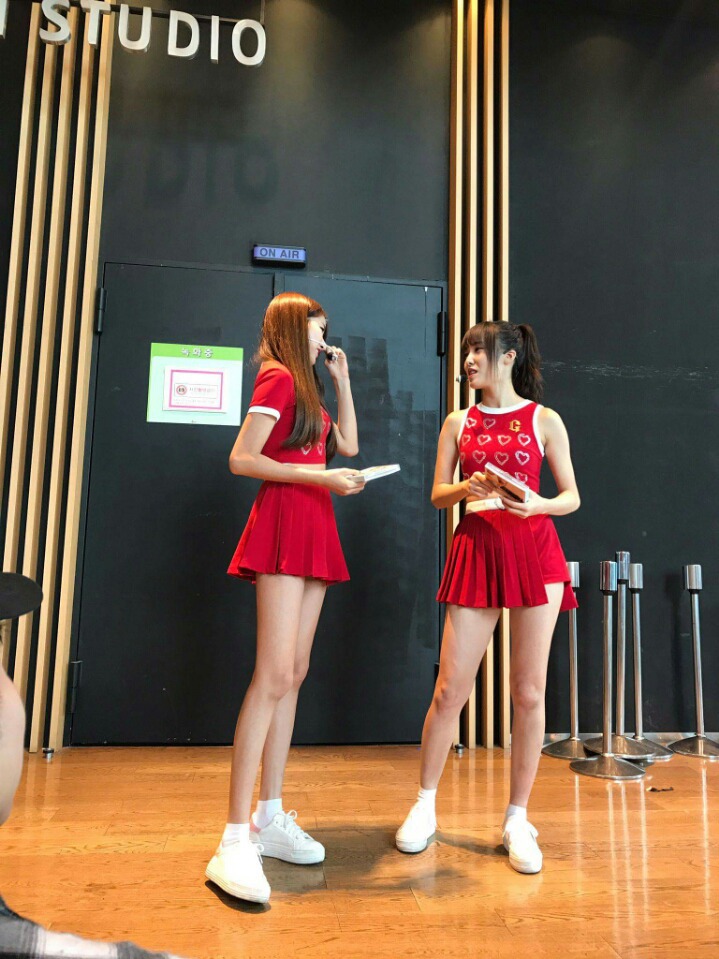 은근히 키가 큰 여자친구.jpgif | 인스티즈