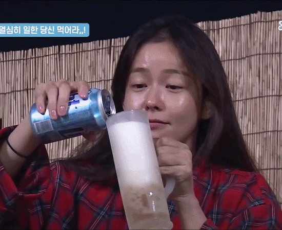 [나혼자산다] 맛있는 음식 먹으면 화가 난다는 경수진.jpgif(46MB) | 인스티즈