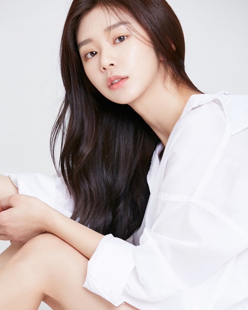 배우 이주빈 프로필 사진.jpg | 인스티즈