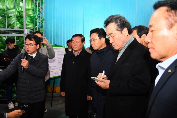 늘 열일하시는 이낙연 총리님 | 인스티즈